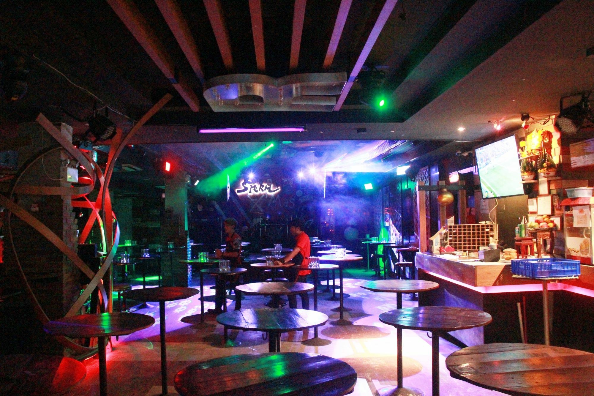 โรงแรมเรือนทิพย์ เชียงราย Ruean Tip Hotel 외부 사진