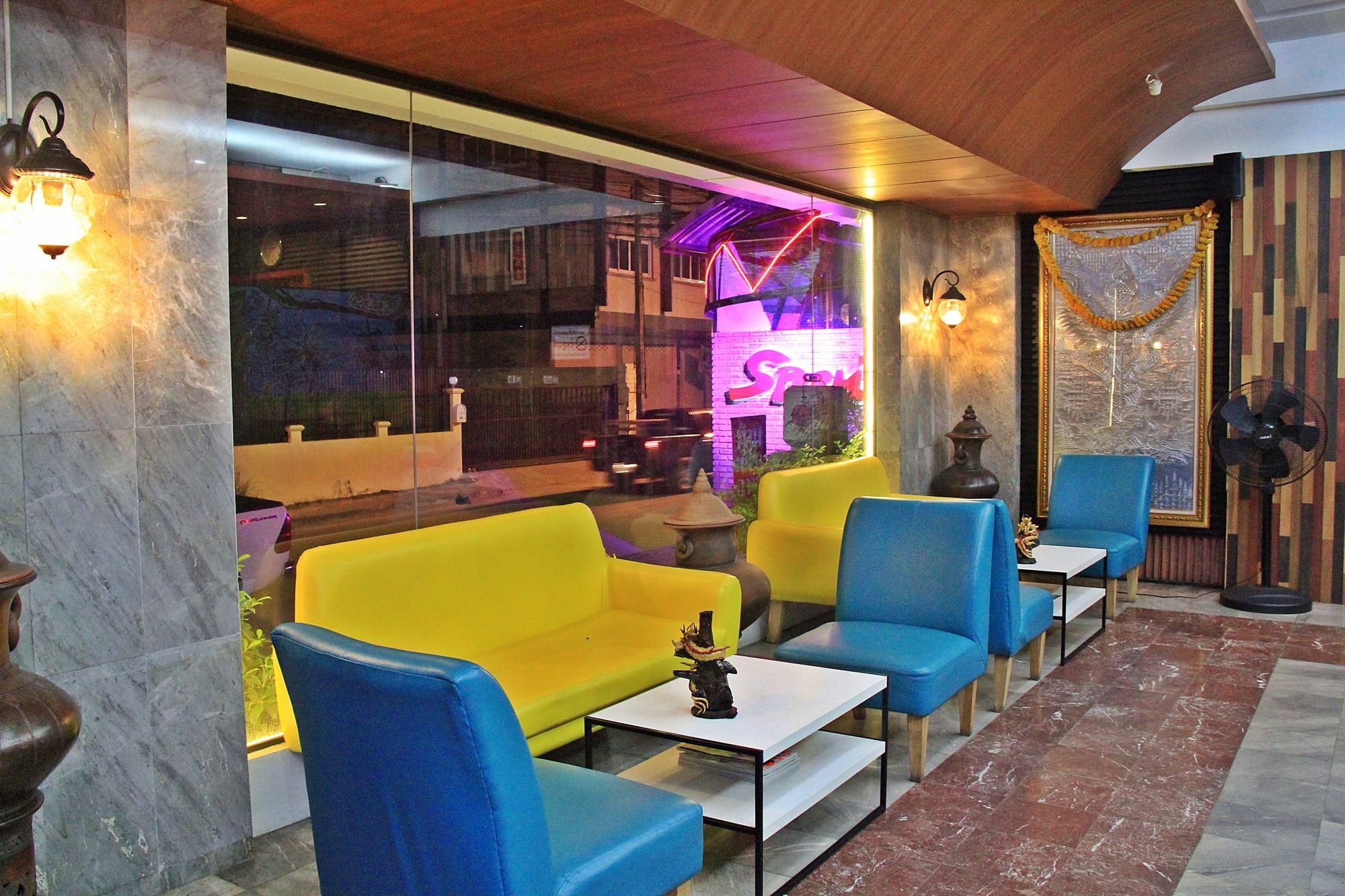 โรงแรมเรือนทิพย์ เชียงราย Ruean Tip Hotel 외부 사진